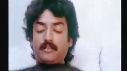 நான் இந்த ஹிஜாப் வீட்டில் ஆபாச பெண்ணுடன் உடலுறவு கொள்ள விரும்புகிறேன்