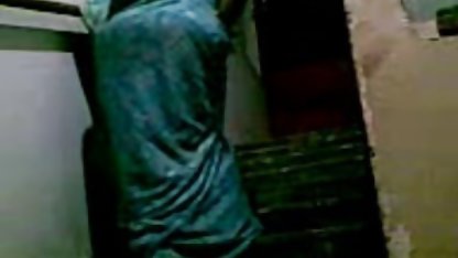 நான் என் சகோதரியைப் பிடித்தேன் என்று அம்மா வீட்டில் குத ஆபாச வீடியோக்கள் எரித்தார்