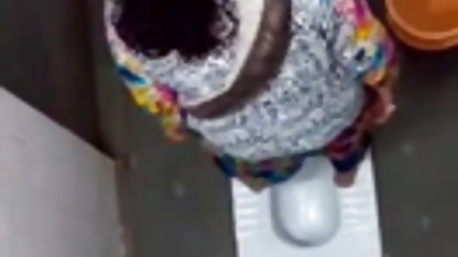 தாய் மகளை வெளியேற்றினார் ஆபாச சகோதரி வீட்டில்