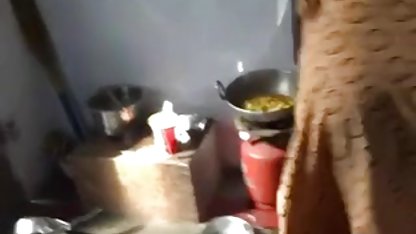 ஸ்ட்ராபன் பையன் சமர்ப்பிக்க வீட்டில் ஆபாச