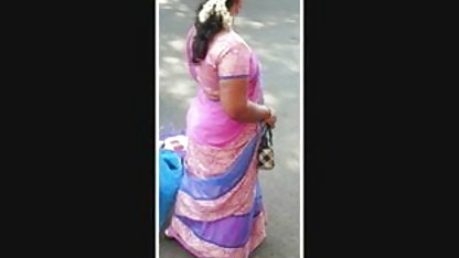 மிகவும் முதிர்ந்த, மண்வெட்டி போன்ற கூர்மாயாணவல் திறந்த யோனி கடினமான செக்ஸ்