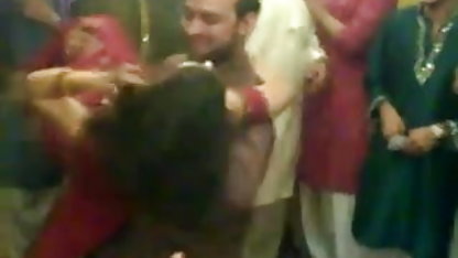 உட்மேனின் நடிப்பில் புத்திசாலித்தனமான வீட்டில் ஆபாச நாடாக்கள் அழகி