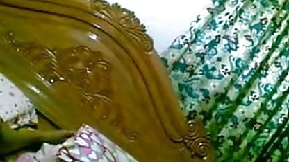 எனக்கு ஏற்கனவே 18 வயது - உங்களால் அமெச்சூர் வீட்டில் முடி முடியும்