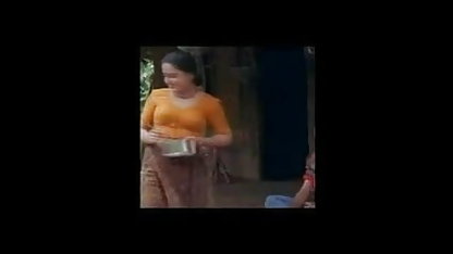 ஒரு தேசி ஆண்ட்டி வீட்டில் செக்ஸ் இளஞ்சிவப்பு அங்கியை ஒரு குழந்தையுடன் செக்ஸ்