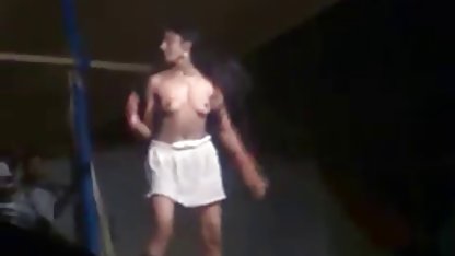 புண்டையில் நக்கி புணர்ந்தது டிரெய்லர் பூங்கா செக்ஸ் வீடியோக்கள்