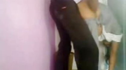 ஒக்ஸானா இயற்கையில் எழுதுகையில் செக்ஸ் வீட்டில் மனைவி வீடியோ தொலைபேசியில் படங்களை எடுக்கிறார்