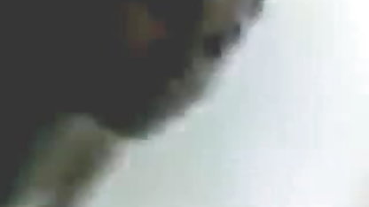 ஒரு பெரிய கழுதை பெண்ணுடன் அனல் கிளாசிக் ஆபாச வீட்டில்