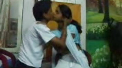 பெரிய மார்பகங்களுடன் குறும்பு அமெச்சூர் வீட்டில் வீடியோ இரண்டு பிபிடபிள்யூ