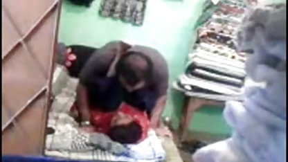 வயது வந்த மனிதனும் மாணவரும் வீட்டில் அம்மா செக்ஸ் வீடியோக்கள்