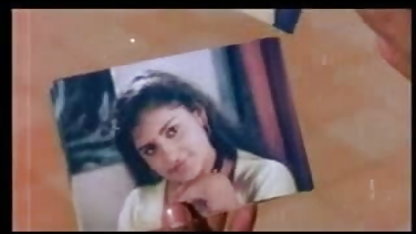பையன் தனது செக்ஸ் அரபு வீட்டில் காதலி மற்றும் அவளுடைய தாய் இருவரையும் புணர்ந்தான்