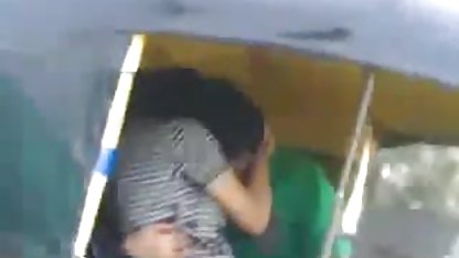 ஒரு அம்மா நிர்வாணமாக வீட்டில் தடிமனான பெர்சிங் வேண்டும்