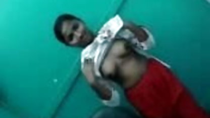ஒரு கழுதை உருவாக்கி பின்னர் செக்ஸ் வீட்டில் குரு ஆபாச