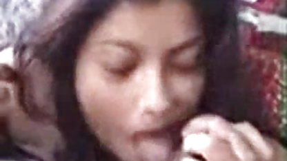 தனது காதலனுடன் கண்கவர் மாணவி உடலுறவு மனைவி நிர்வாண வீட்டில் கொள்கிறாள்