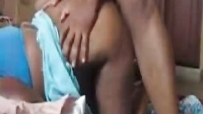 அனல் வீட்டில் தனியா மனைவி வித் வெரோனிகா, அவரது சாகசங்களின் தொகுப்பு
