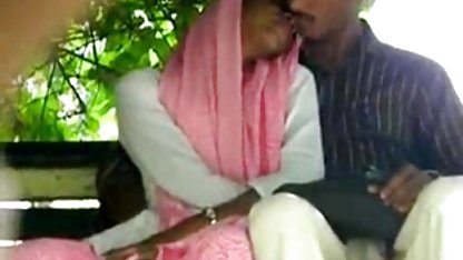 இளம் ஒரே வீட்டில் அமெரிக்க நாட்டுக்காரன்