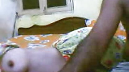 ஹேரி காட்டு வீட்டில் செக்ஸ் ஹோம்மேட்