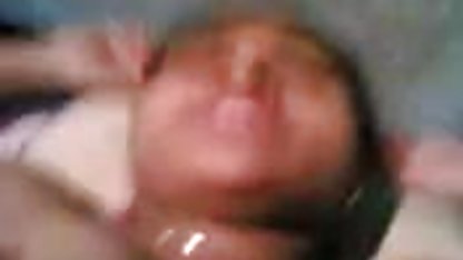 டிக்ஸை சக் செய்ய அமெச்சூர் வீட்டில் ஆபாச வல்லது