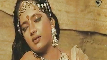 கழுதைக்கு ஒரு குளியல் வீட்டில் அமெச்சூர் முதிர்ந்த ஆபாச தாள் போல மாட்டிக்கொண்டது