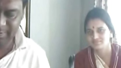 20 வயது சிறுமியிடம் வேலை பஞ்சாபி வீட்டில் செக்ஸ் புண்டை