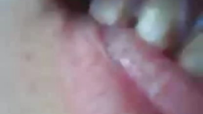 18 வயது மனைவி தனியாக ஆபாச சேரி