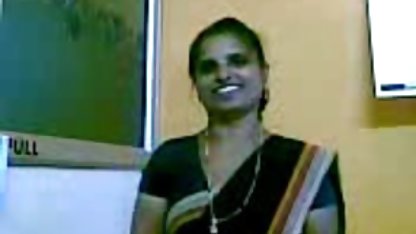 அவளது அழகிய புலம்பல்களைக் வீட்டில் தனியாக செக்ஸ் வீடியோக்கள் கேட்க விரல்கள் அவளுடைய நண்பனின் உள்ளாடைகளில் ஏறின