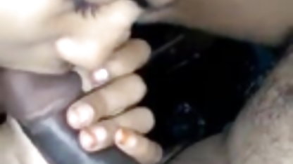 முதிர்ச்சியடைந்த ஒரு பெண்ணை கொம்பு பெண் ஆசிரியர் வீட்டில் ஆபாச விரல் மற்றும் முகமயமாக்குதல்