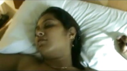 Pornovzezda செக்ஸ் அம்மா வீட்டில்