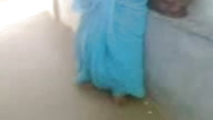 எஜமானி ஜப்பனீஸ் மனைவி வீட்டில் மசாஜ் மற்றும் அடிமை