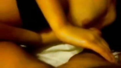 காரணமின்றி காதலன் வீட்டில் மனைவி செக்ஸ் தேசி