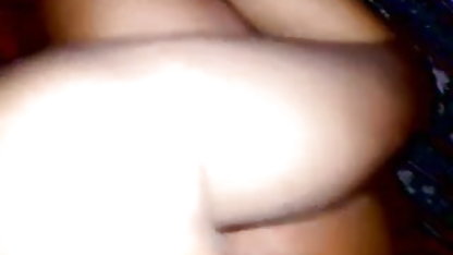 ஒரு பெண் அல்ல, ஆனால் வீடியோ பாலுணர்வு விடுமுறை அழகான